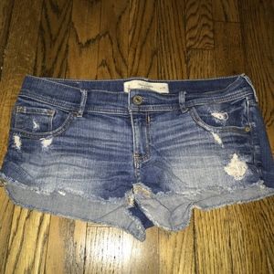 ABERCROMBIE & FITCH SIZE 8 WOMEN'S SHORTS